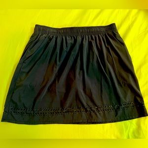 Toad&Co size large black skort